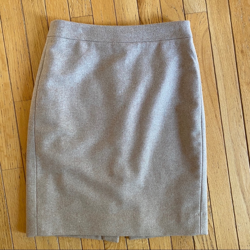 EUC J Crew Wool Skirt, Camel, Sz 0
